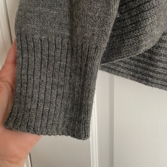 H&M Basic Cardigan Sweater - Picture 3 of 6